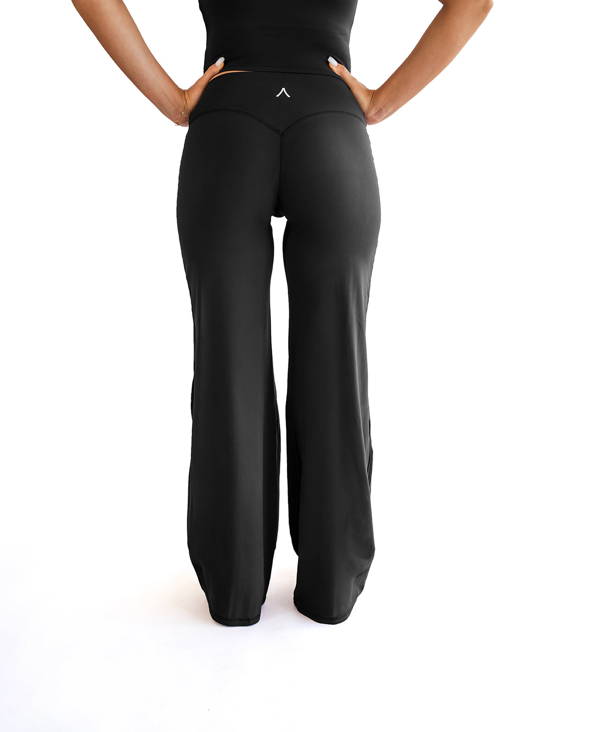 STRAIGHT LEG PANTS