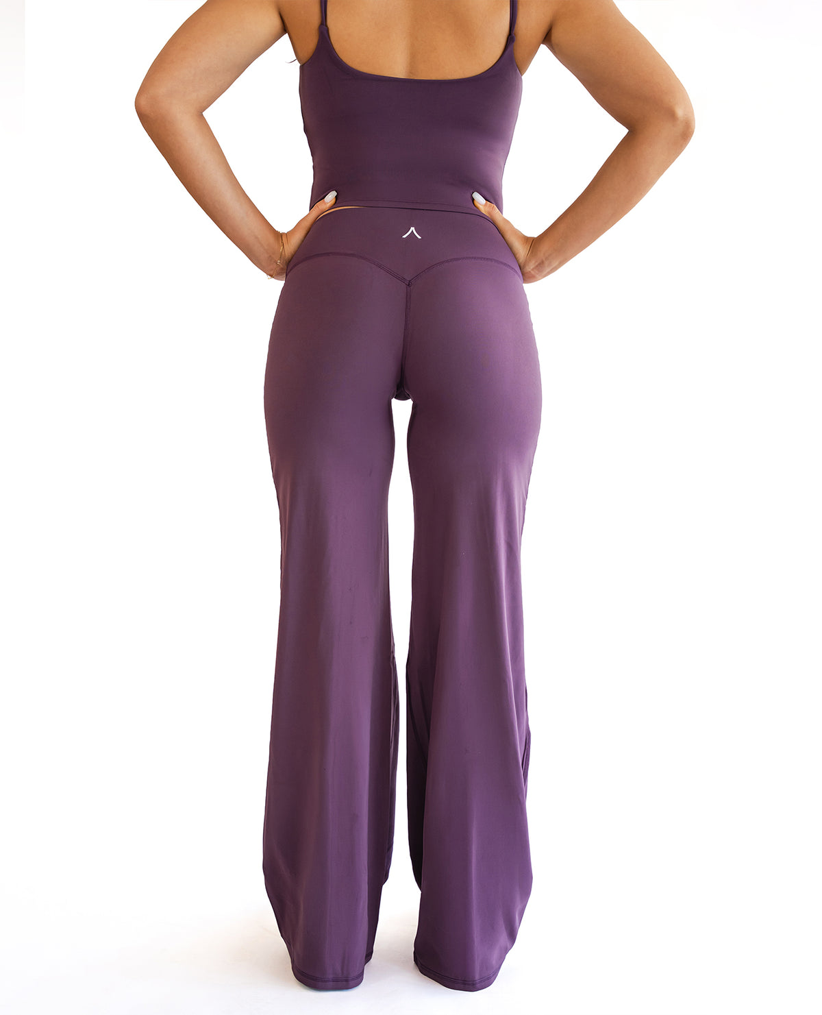 STRAIGHT LEG PANTS
