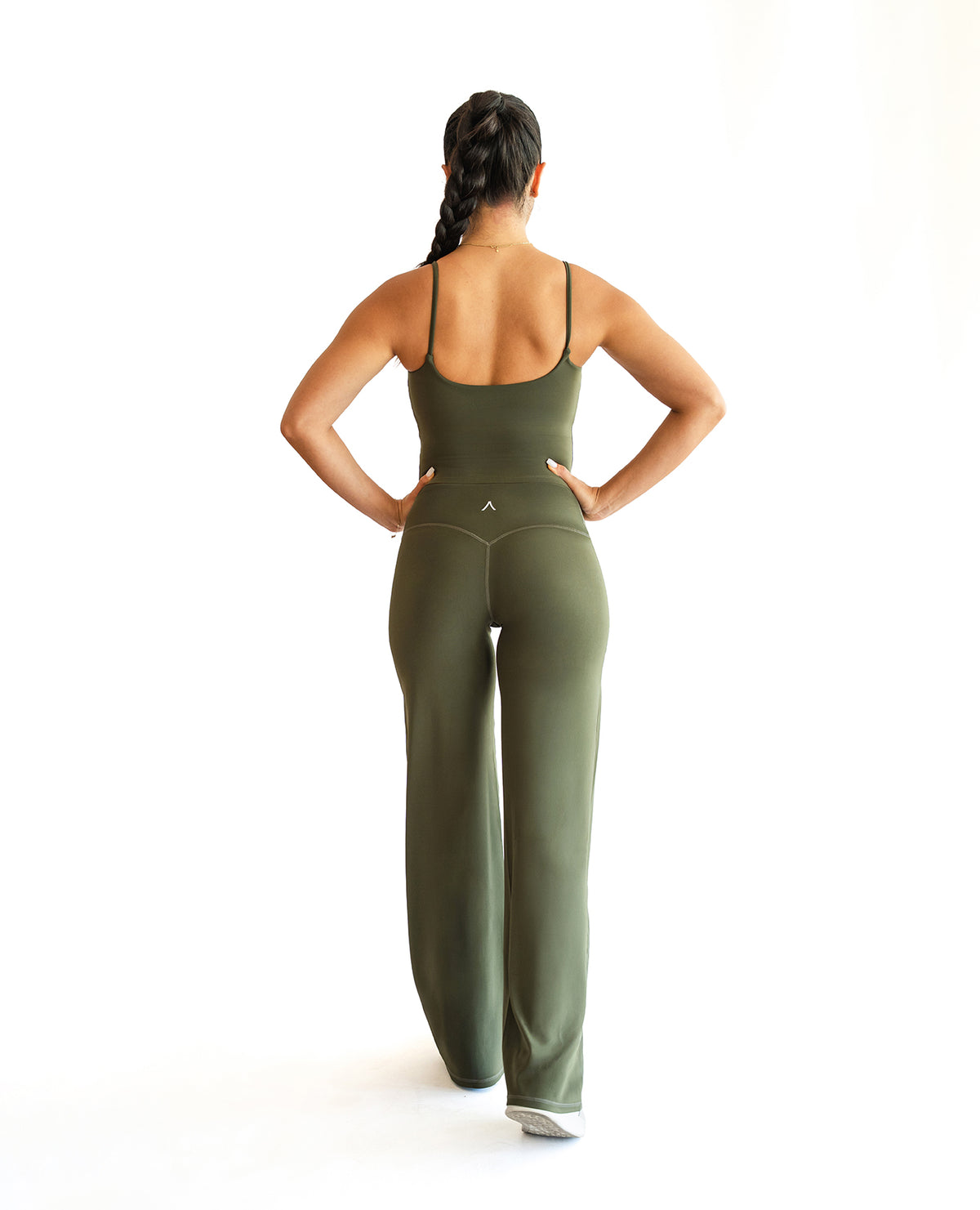 STRAIGHT LEG PANTS